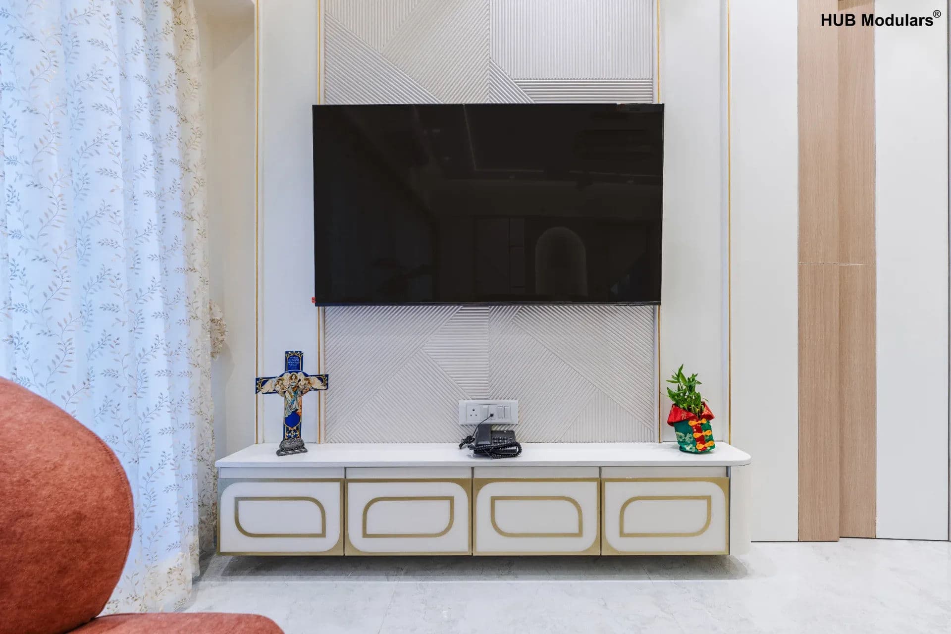 MR. Collin Lopes TV Unit
